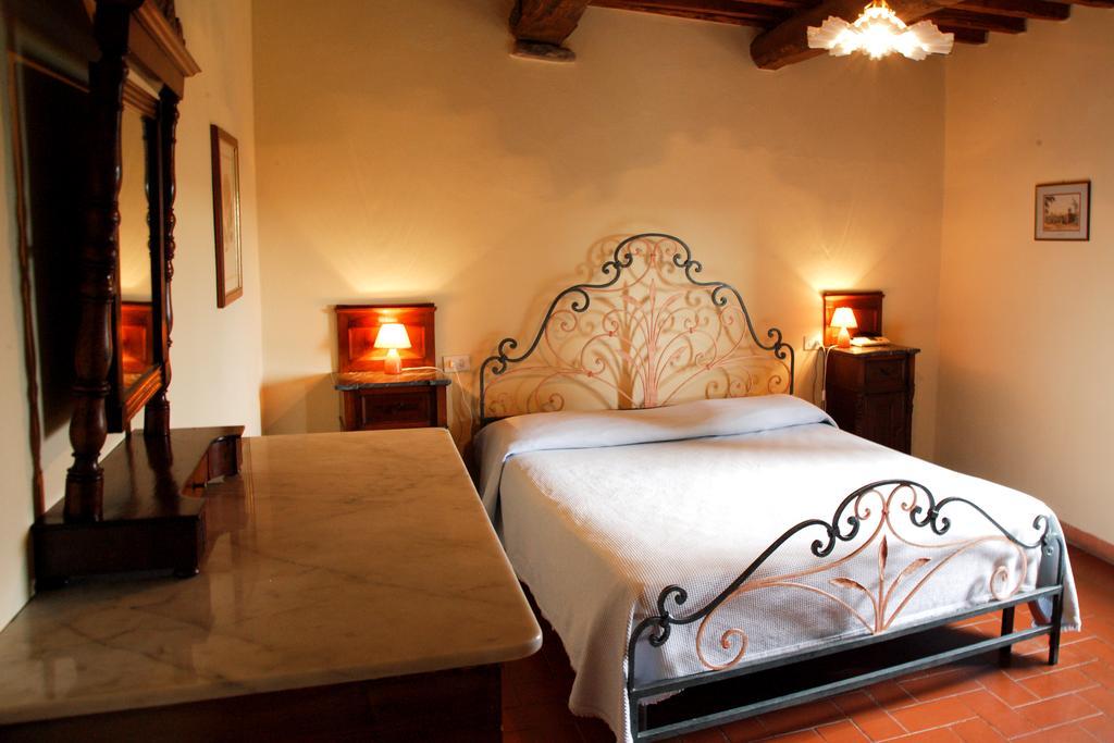 拉达因基安蒂 Borgo Castelvecchi Residenza Depoca酒店 外观 照片